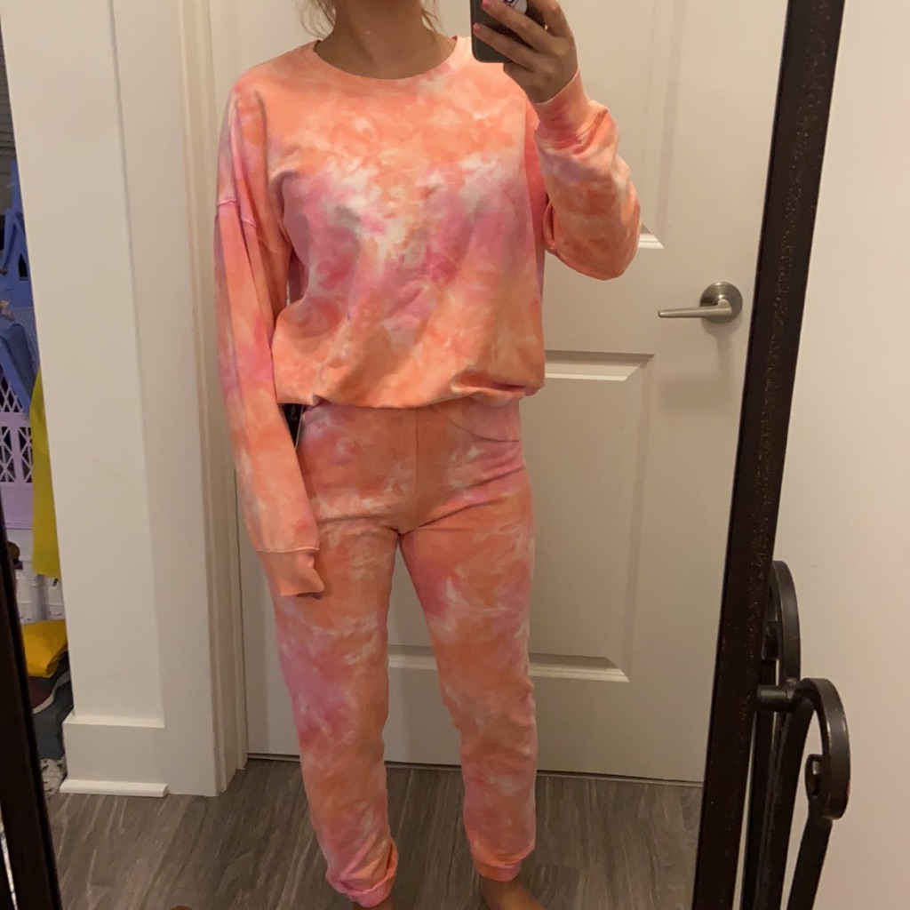 Ar-33 Pink Tie Dye Lounge Top & Jogger Set. S